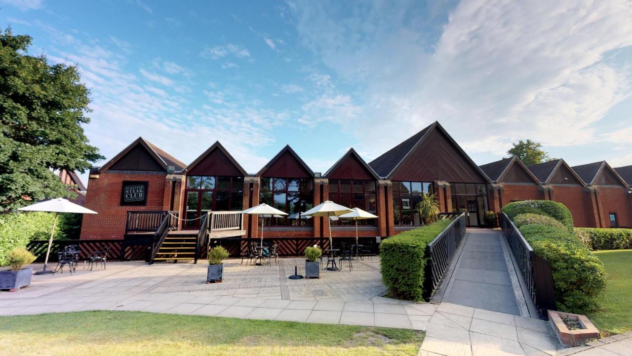Macdonald Elmers Court Resort Лимингтон Экстерьер фото