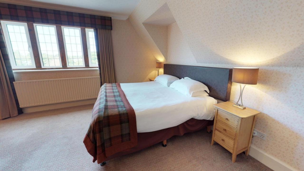 Macdonald Elmers Court Resort Лимингтон Экстерьер фото