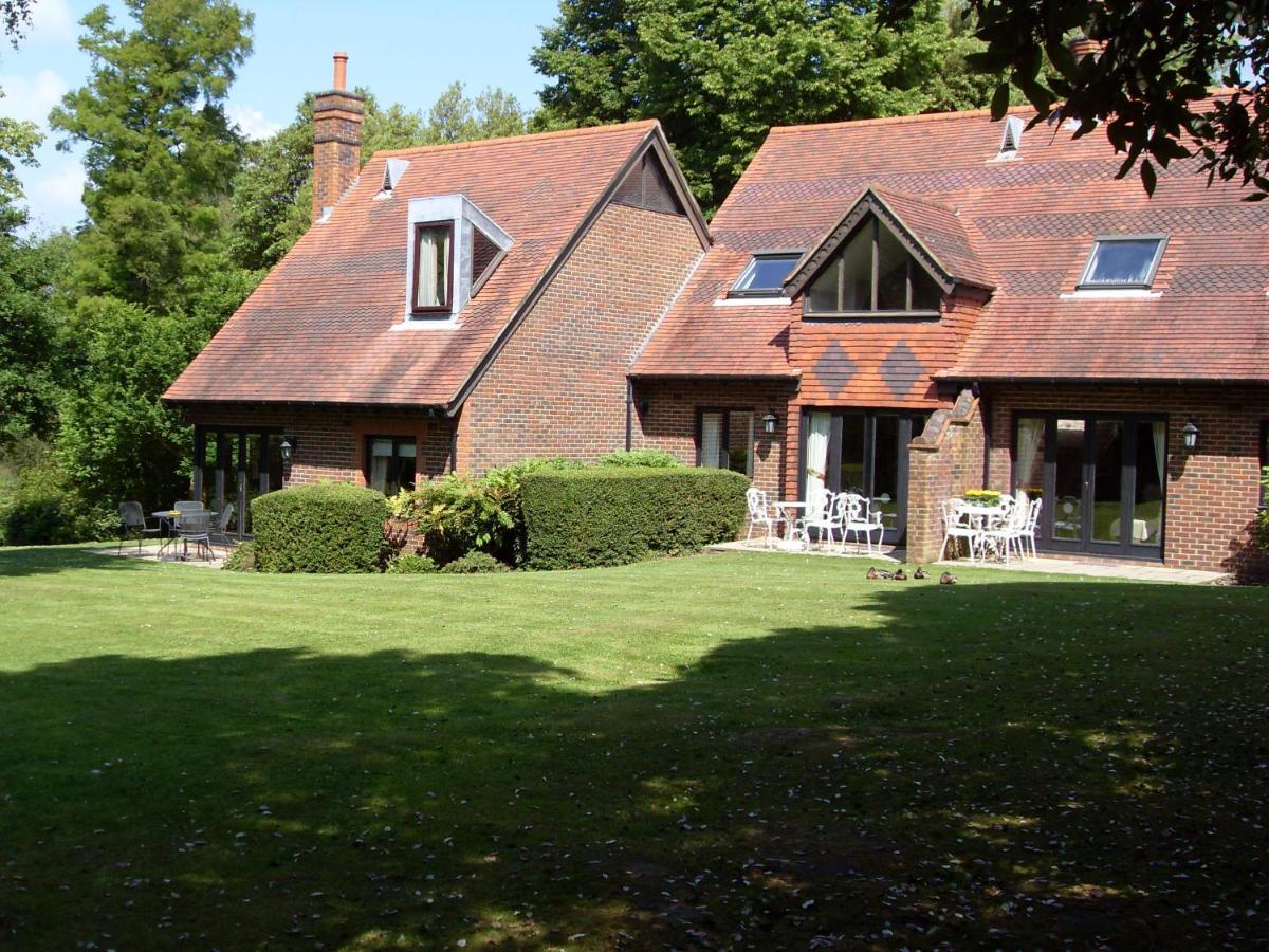Macdonald Elmers Court Resort Лимингтон Экстерьер фото